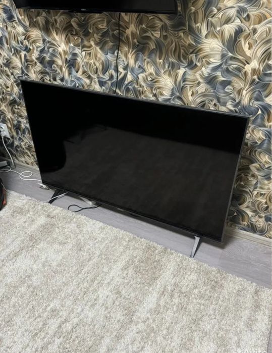 Бронебойный телевизор 57"