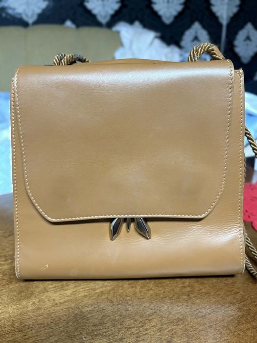 Продавам оригинална чанта на Patrizia Pepe