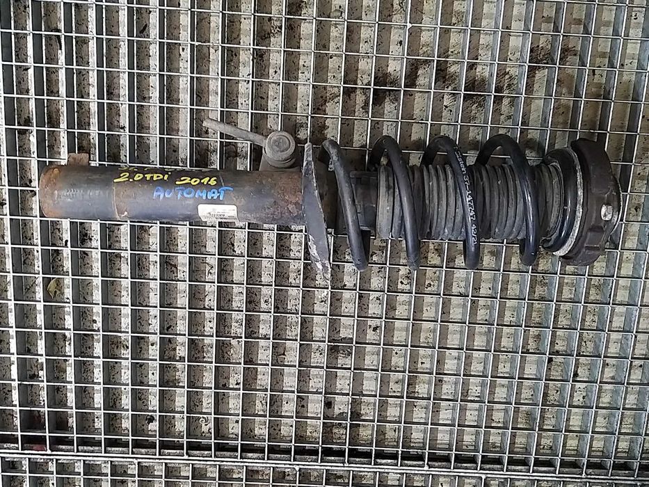 Amortizor telescop cu arc stanga fata 2.0 tdi vw golf 6 824904006425