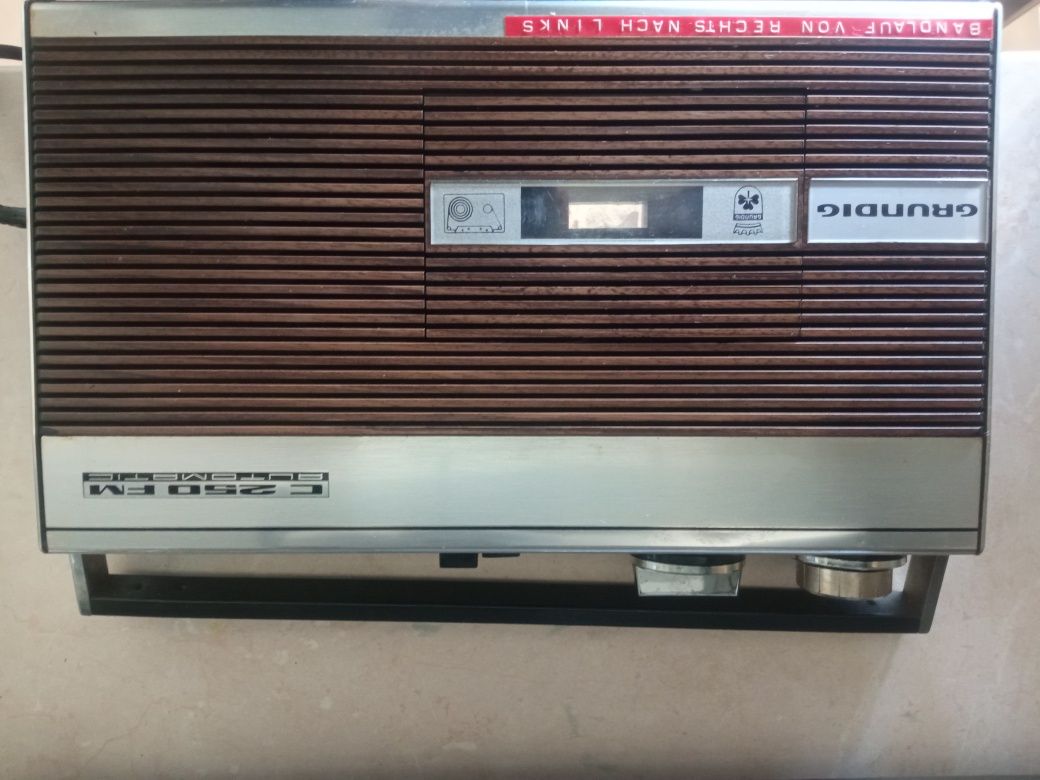 Радйокасетофон GRUNDIG  C 250 FM Automatic