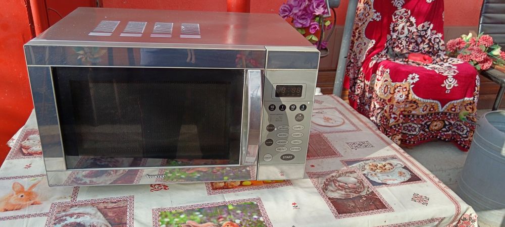 Cuptor cu microunde Digital inox