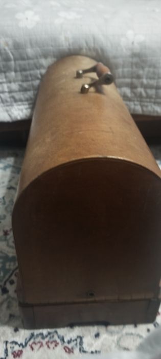 Швейная машина Советская