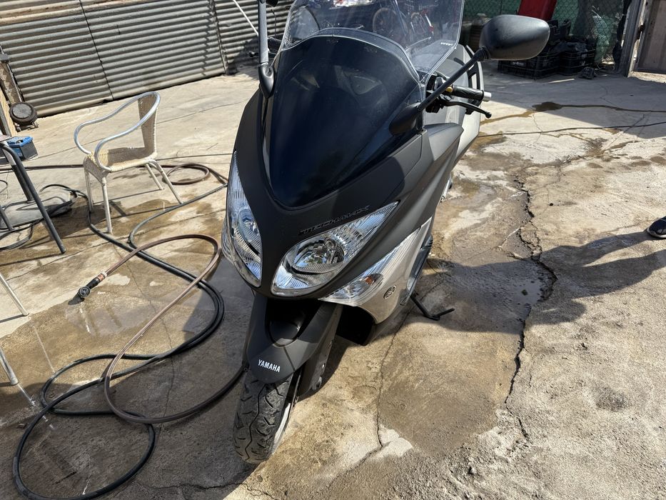 Yamaha t max 2012 . 5800 km perfecta. Special esition