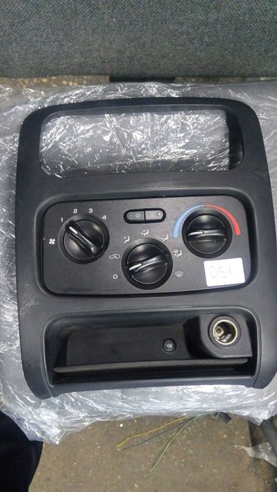 Управление климатик за Jeep Cherokee
