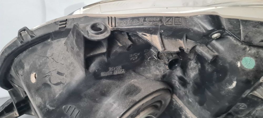 Фар Toyota Corolla 2011г.