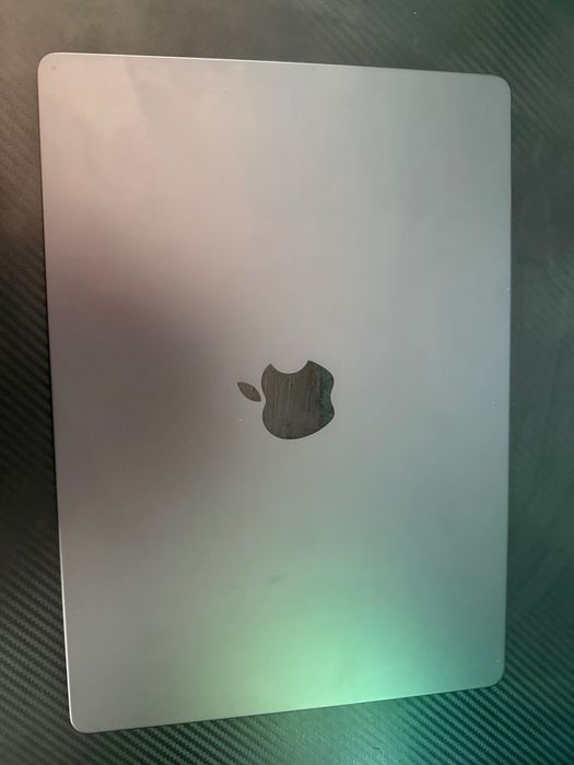 MacBook Pro 14 inch m4pro 24gb ram