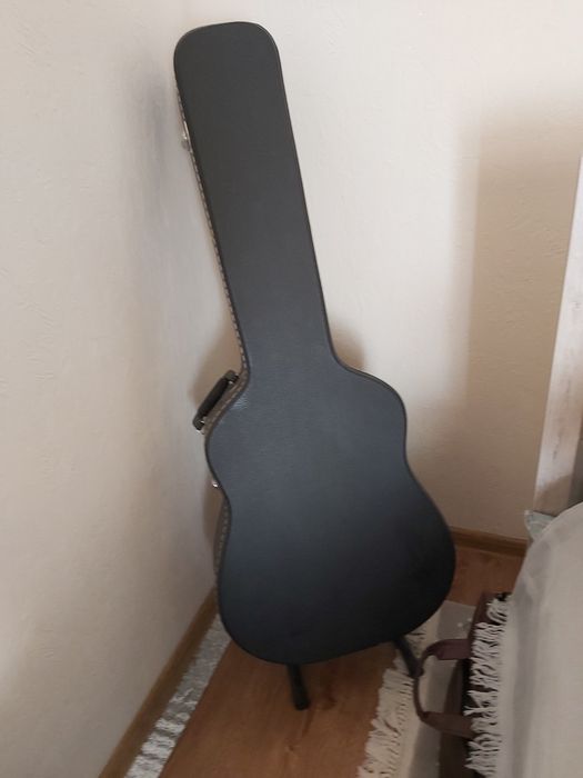 2 ta gitara sotiladi, alohida ham bo'ladi kelishamiz