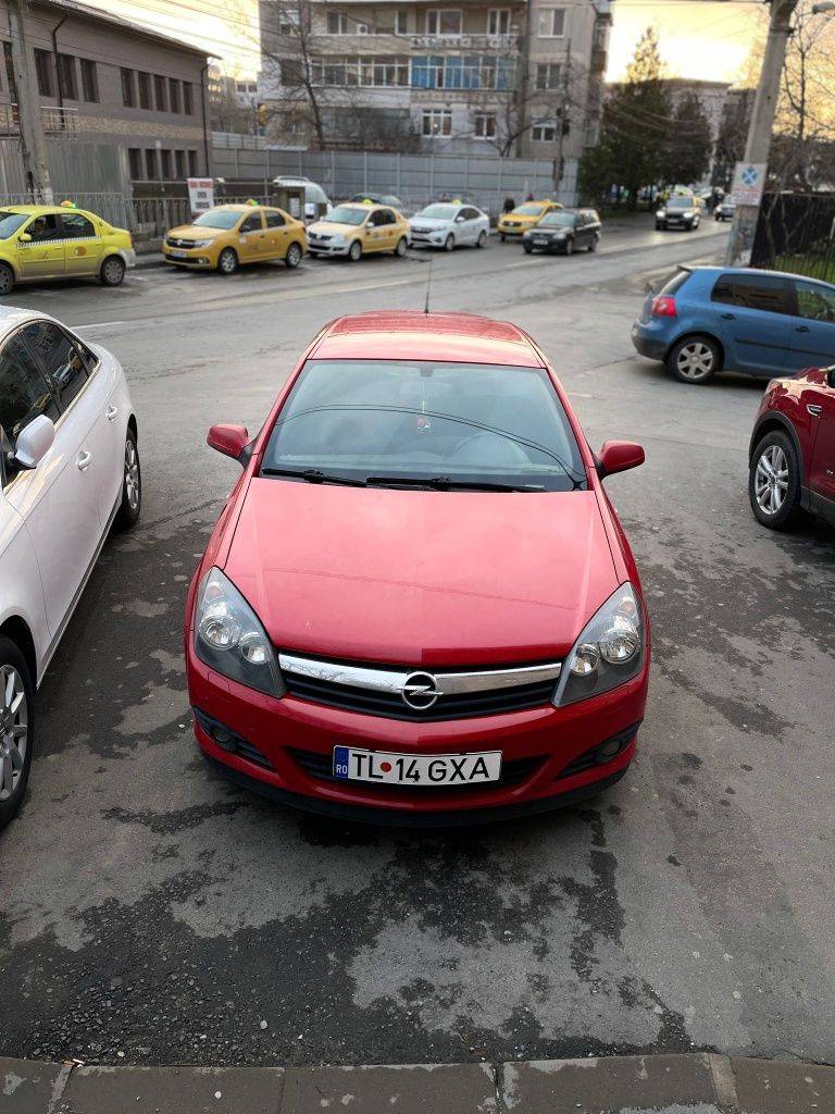 Opel Astra H GTC 2006