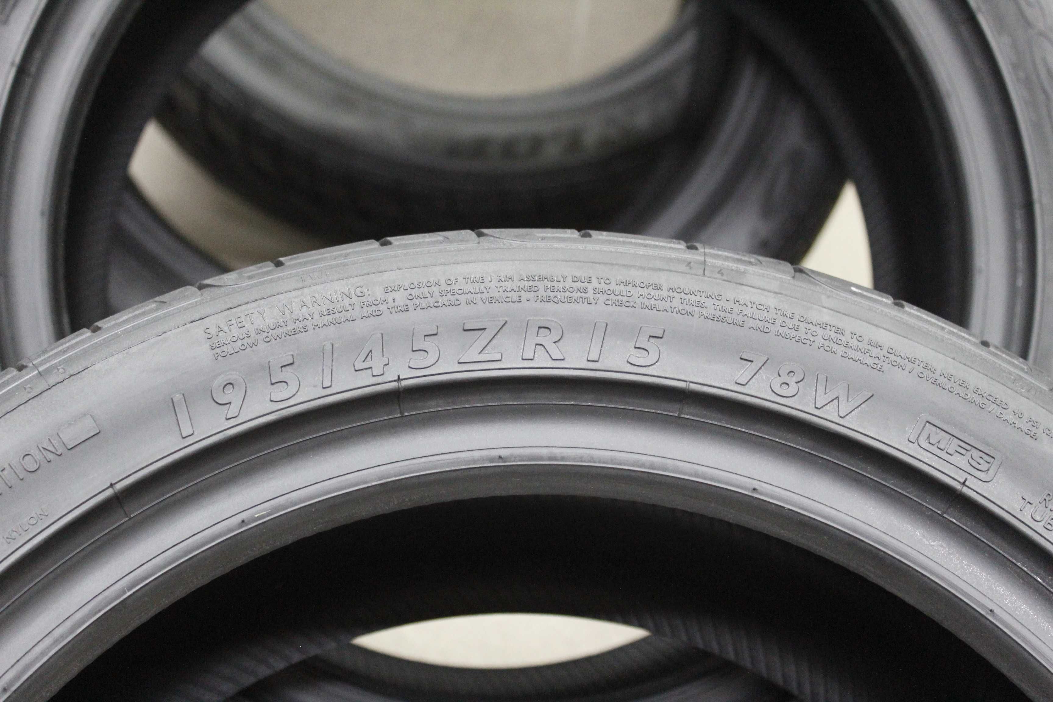 195/45-15 Dunlop