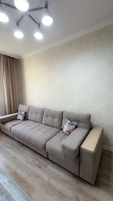 Продаётся  диван