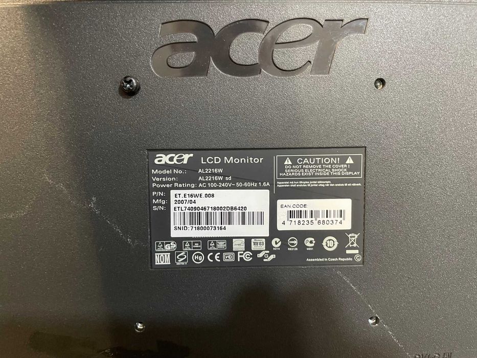 Vand 2 Monitoare LCD ACER SI PHILIPS