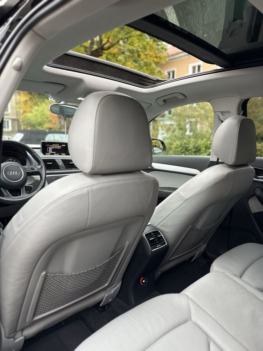 Audi Q3 2015 S-Tronic Quattro 177CP PANORAMIC/Navi/Piele