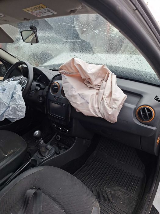Piese auto Dacia Duster 2017 1,5d interior exterior haion bara stop