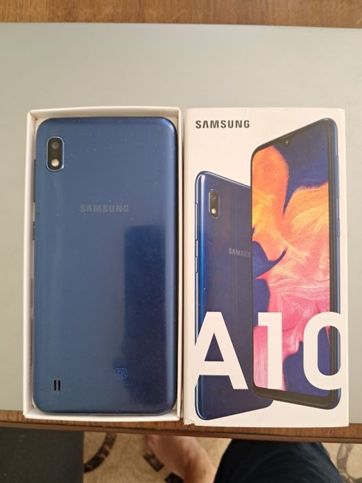 SAMSUNG Galaxy A10