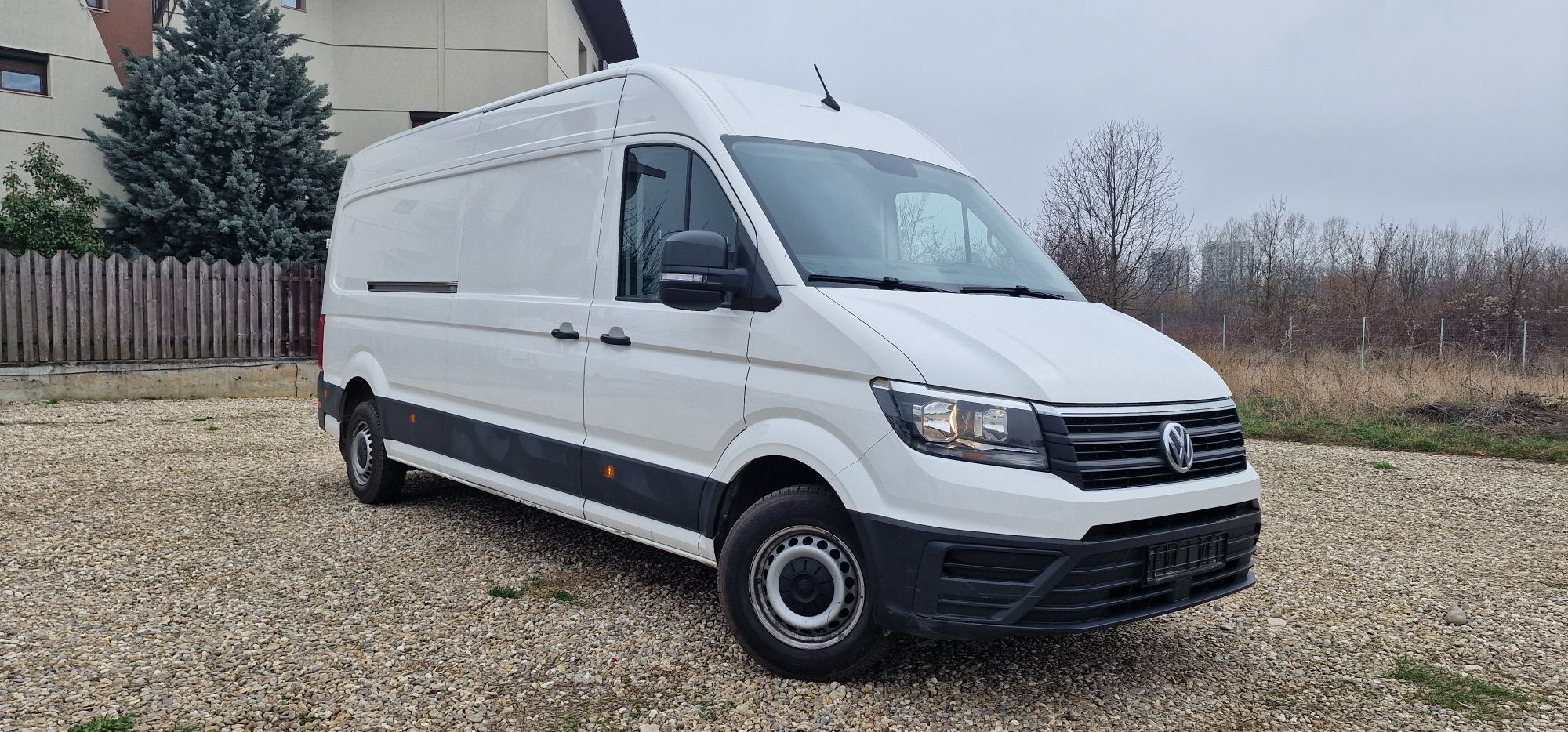 Volkswagen Crafter Kasten MAXI L4H4
Extra lung