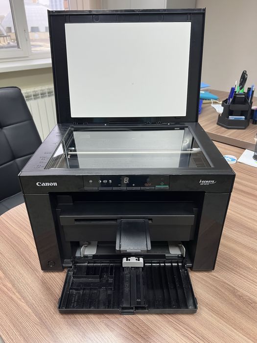 Продам принтер Canon MF3010