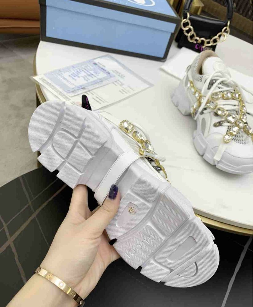 Gucci flashtrek white