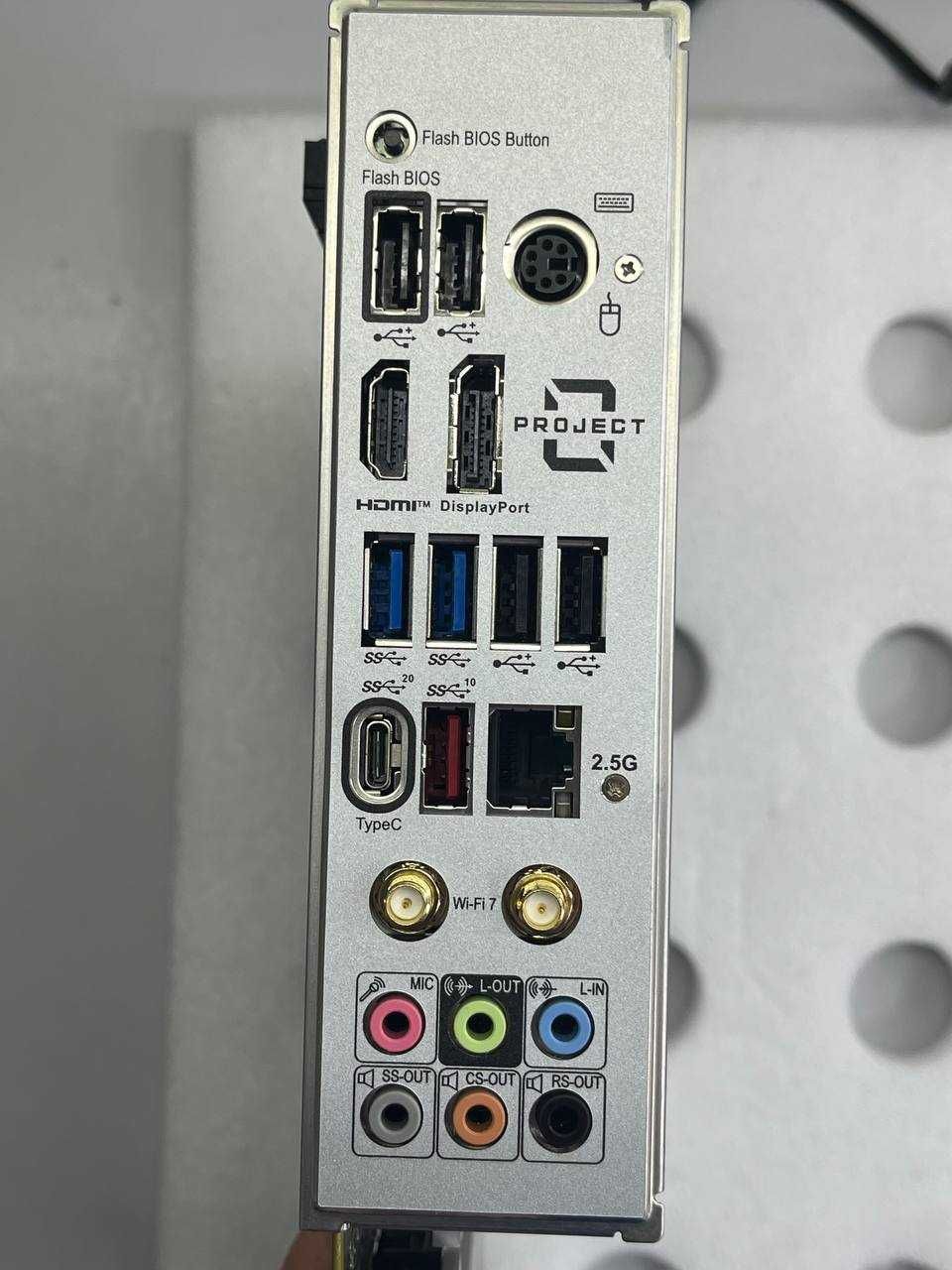Продам материнскую плату MSI MPG Z790 Project Zero, LGA1700