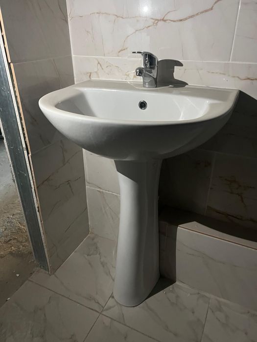 Продам раковину от застройщика