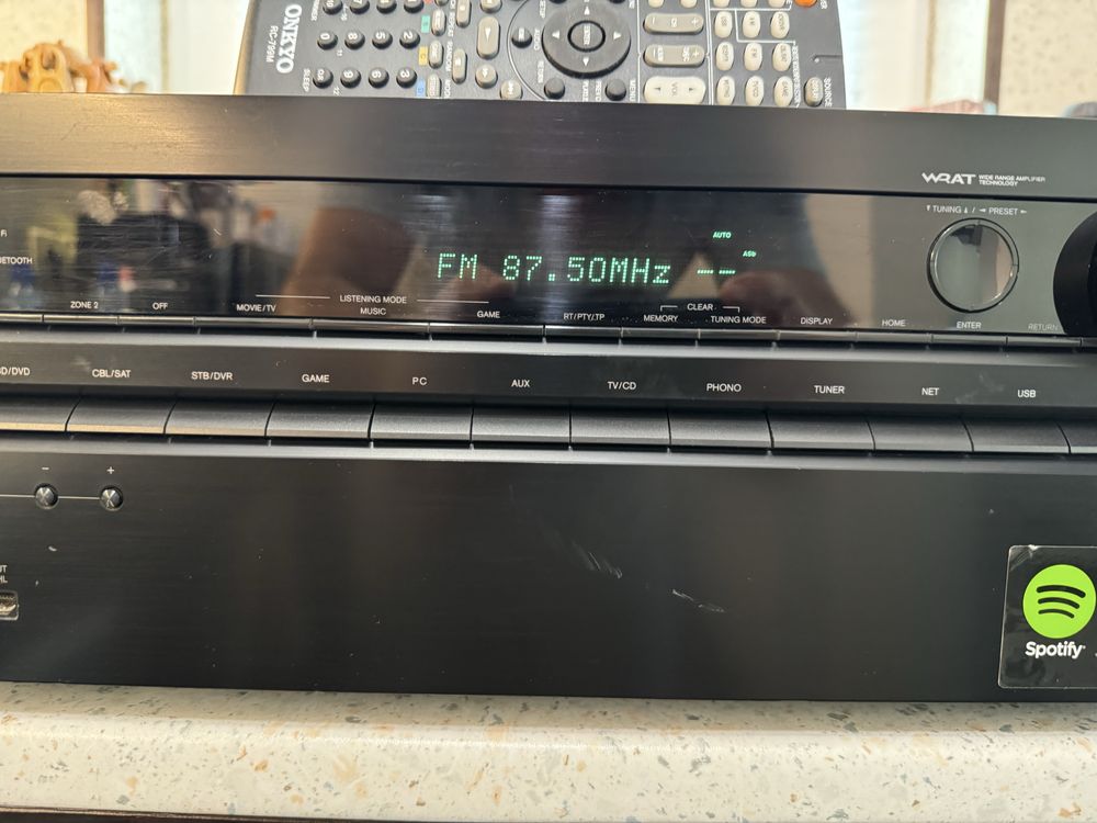 Onkyo HT-R693 Bluetooth Wi Fi Качествен ресивър