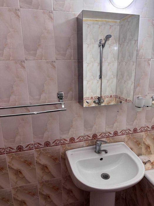 Массив Ялангач дом 6-сот 9-комн 264 м² 2 с/у ремонт меб бассейн