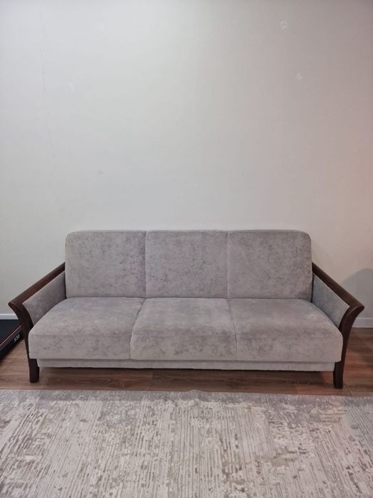 Диван с креслами