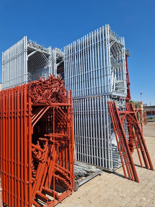 Inchiriere schelă și popi