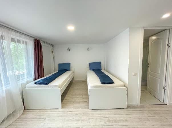 Inchiriez Revelion 2026 Pensiunea Codrii Vlasinului Vanatori Ciucea