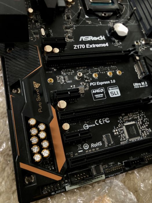 Vand Placă de bază ASRock Z170 Extreme4 + Intel i5-6600K