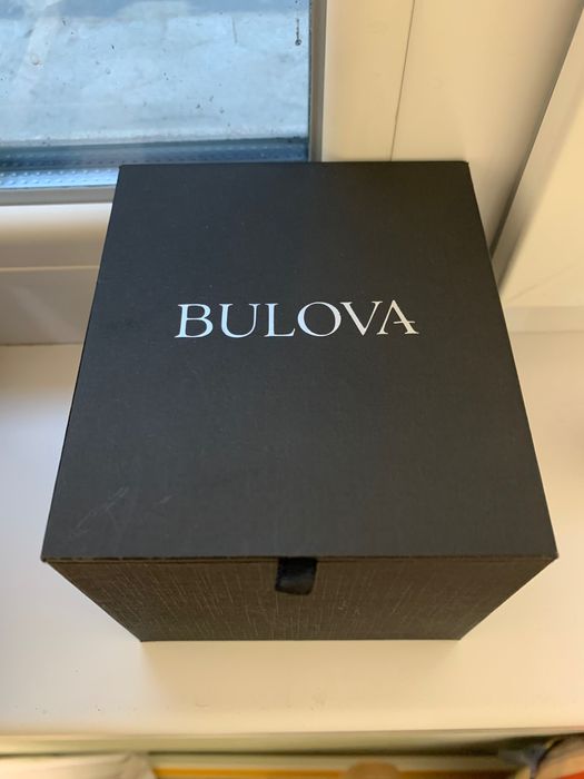 Bulova часовник оригинал
