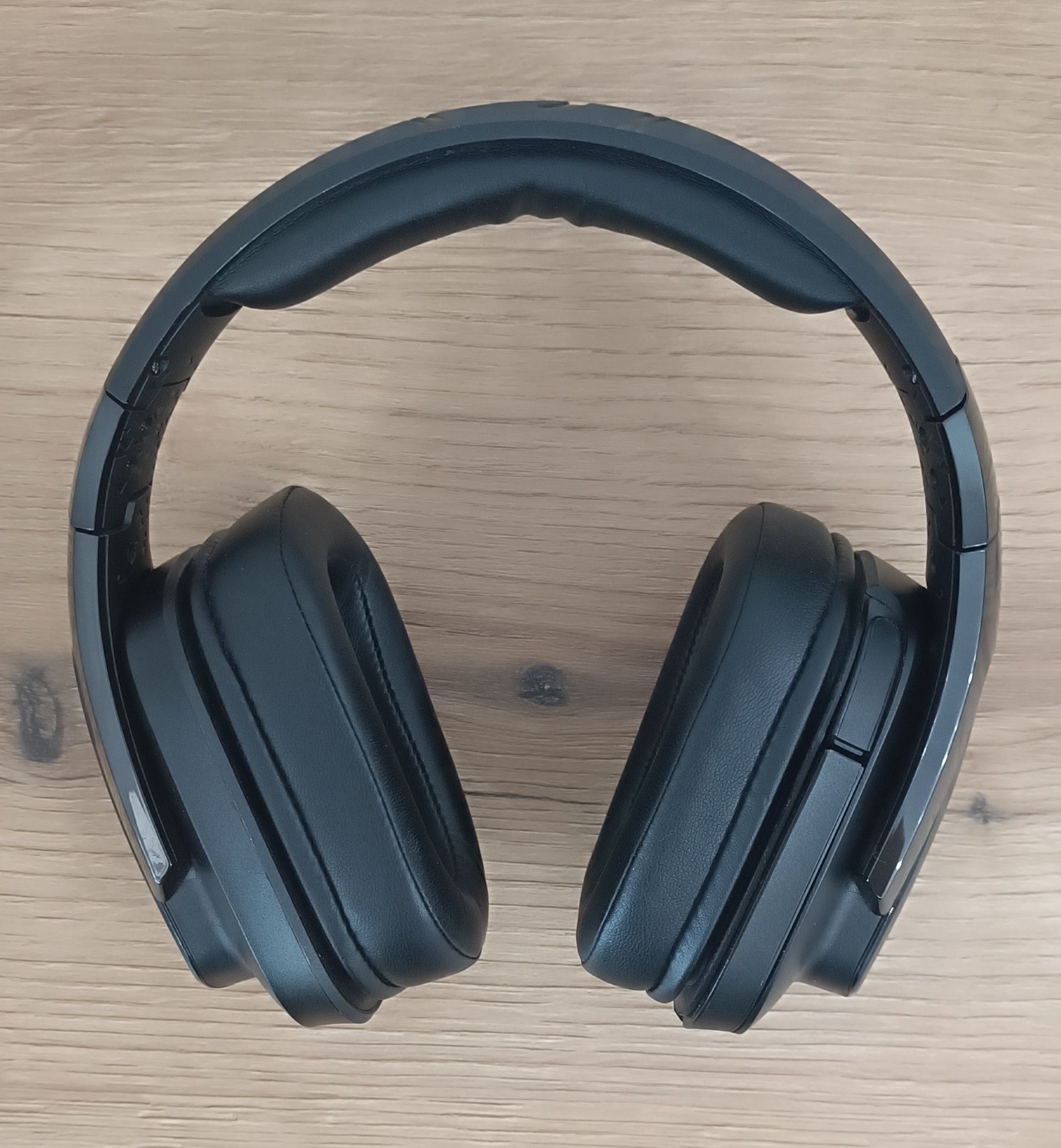 Слушалки Logitech g935