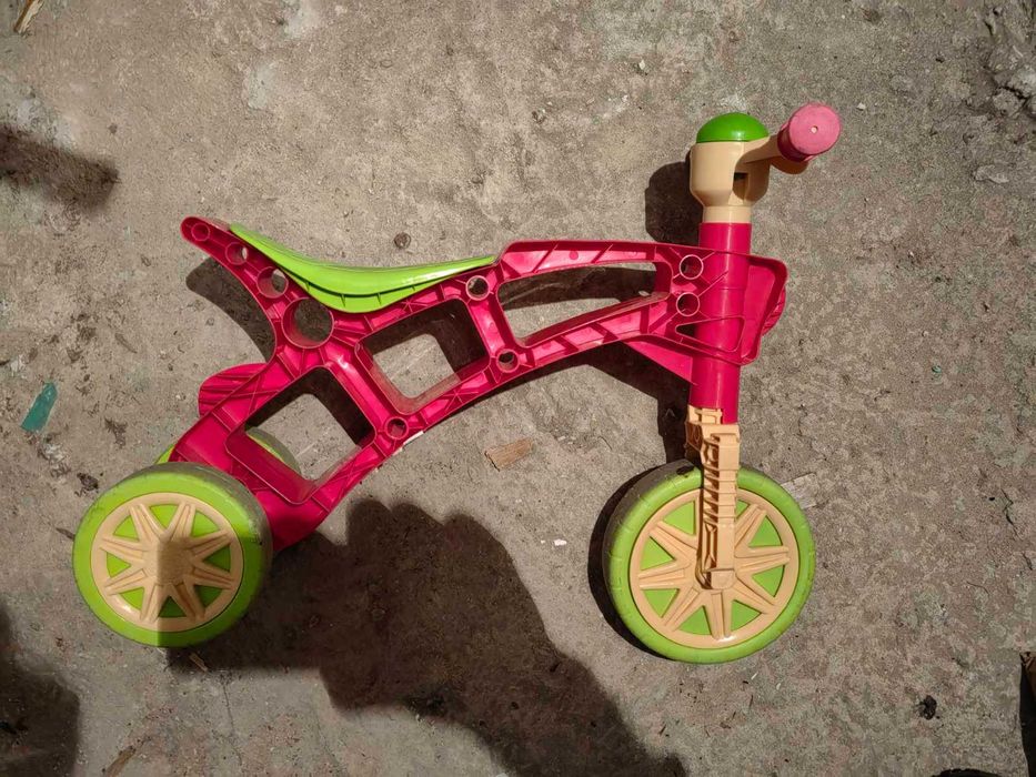 Детско колело на три гуми