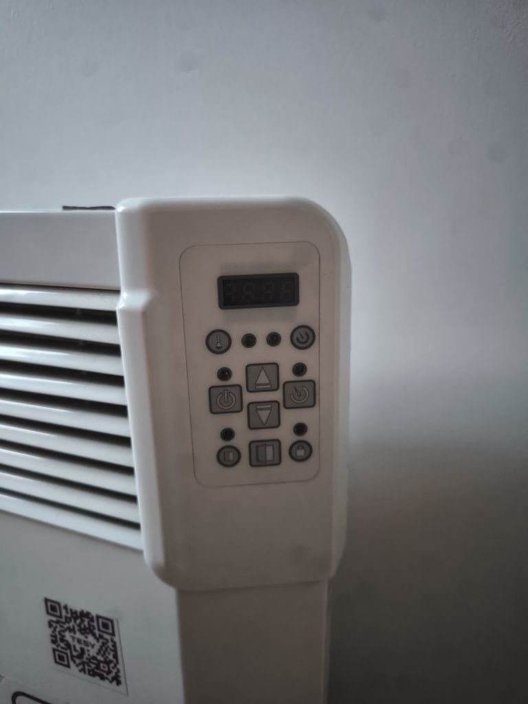 Конвектор Tessy ConvEco Cloud 2500 W с управление през Интернет (CN 04