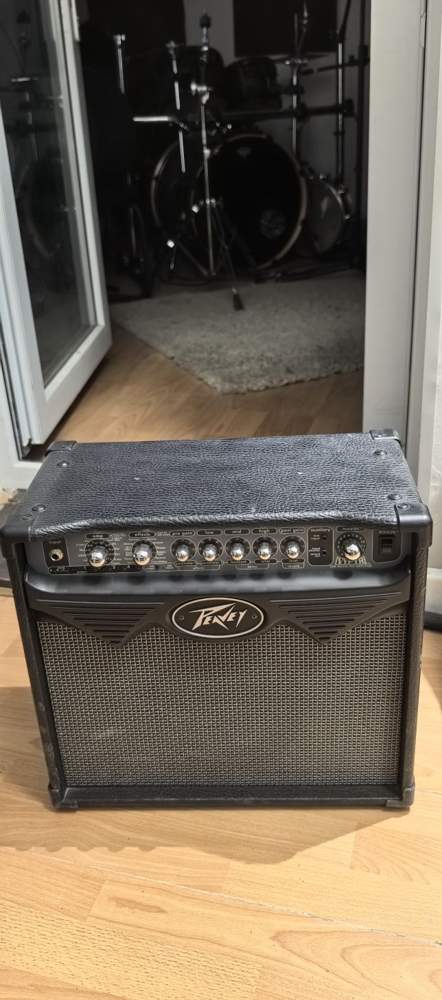 Peavey vypyr 15w modeling amplifire гитарный комбоусилитель