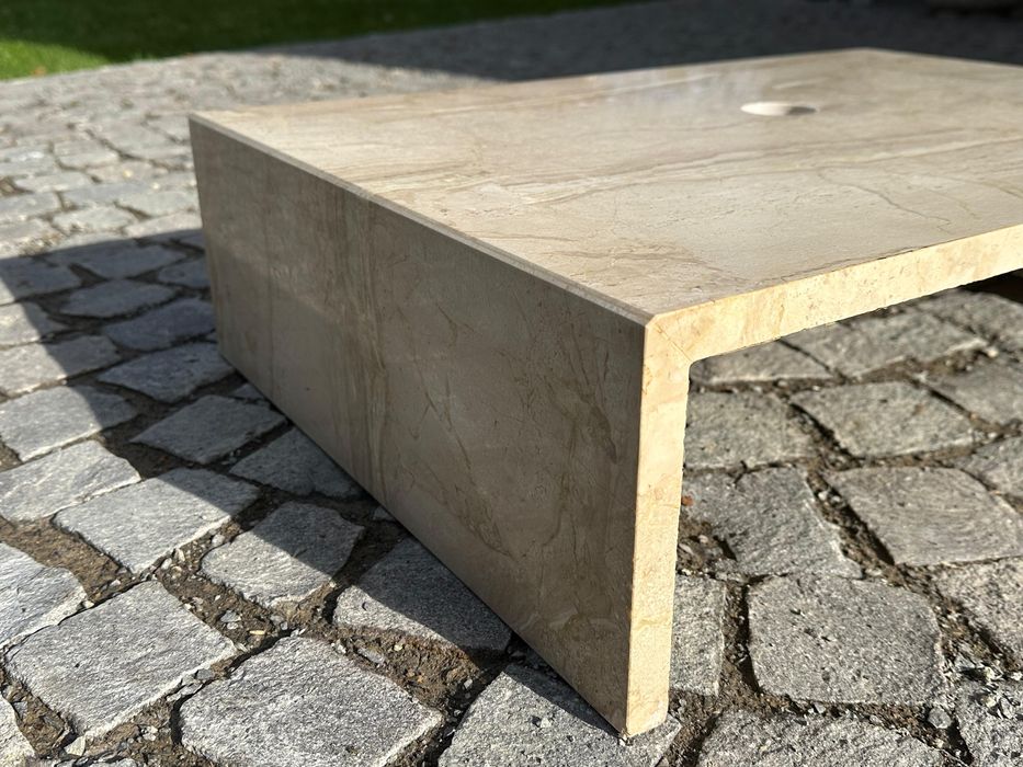 Blat chiuveta din marmura, asamblat bizotat