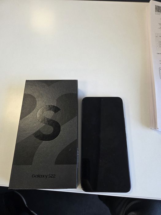 Samsung S22 8/256