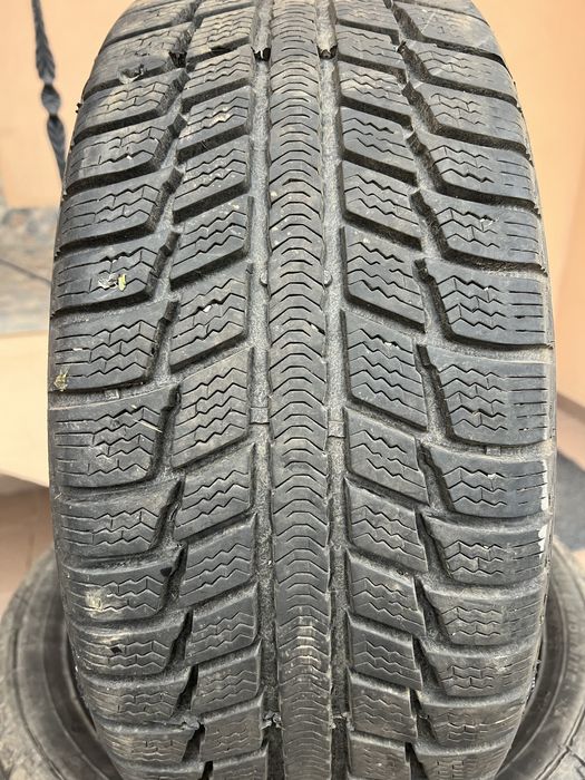 Anvelope de M+S  225/45/R17