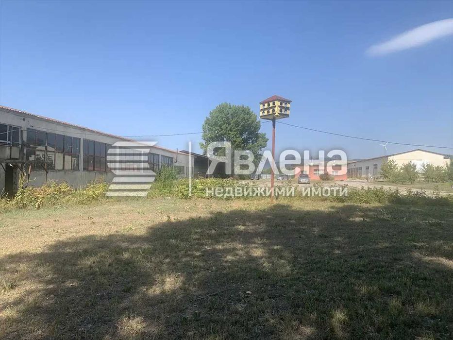 Продава склад гр. Костенец