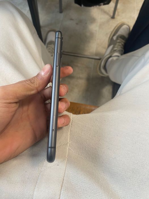 Vand iphone 11 black