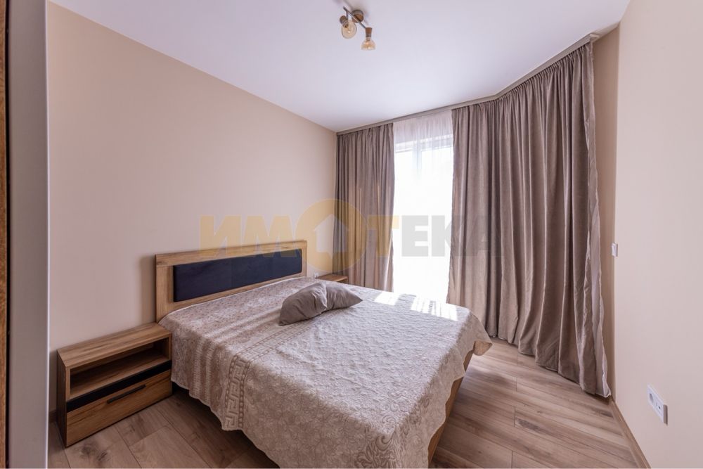 Продава се Тристаен апартамент в Варна, Възраждане 3 - 75 кв.м за 2934 €/кв.м - Снимка #4