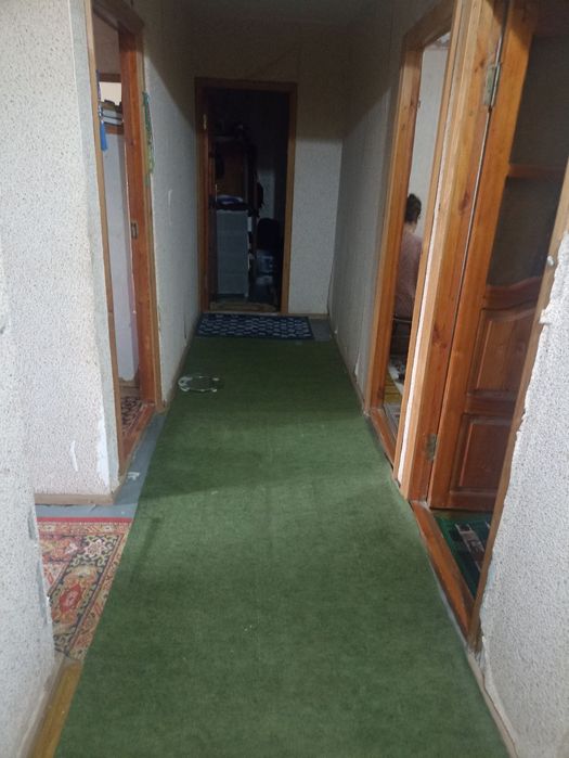 Buxoro shahar markazidan 5 xonali kvartira sotiladi