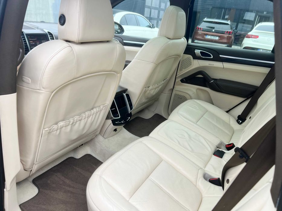 Porsche Cayenne benzina