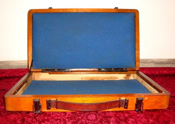 Старо дървено куфарче, кутия