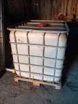 Bazin 1000l plastic cub/butoi