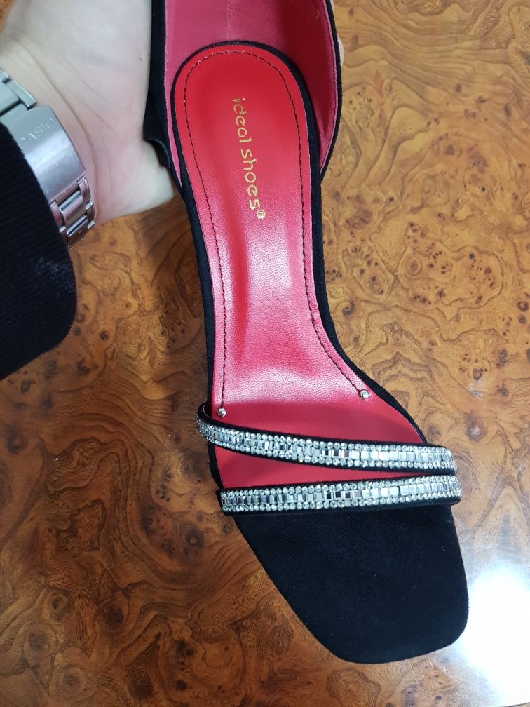Sandale negru cu roșu, noi, nr.37