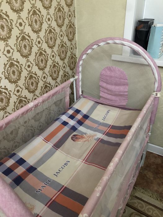 Манеж в отличном состоянии