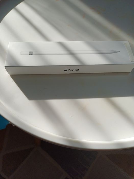 Стилус Apple Model A1603 MQLY3ZM/A белый