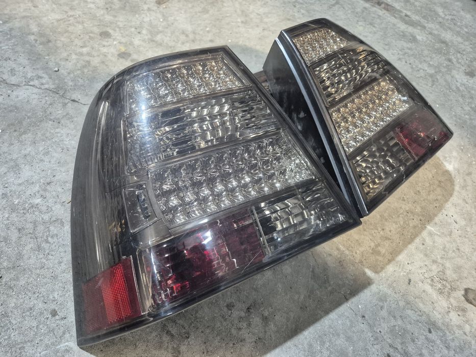 Ляв и десен стоп за Фолксваген Бора седан VOLKSWAGEN BORA стопове