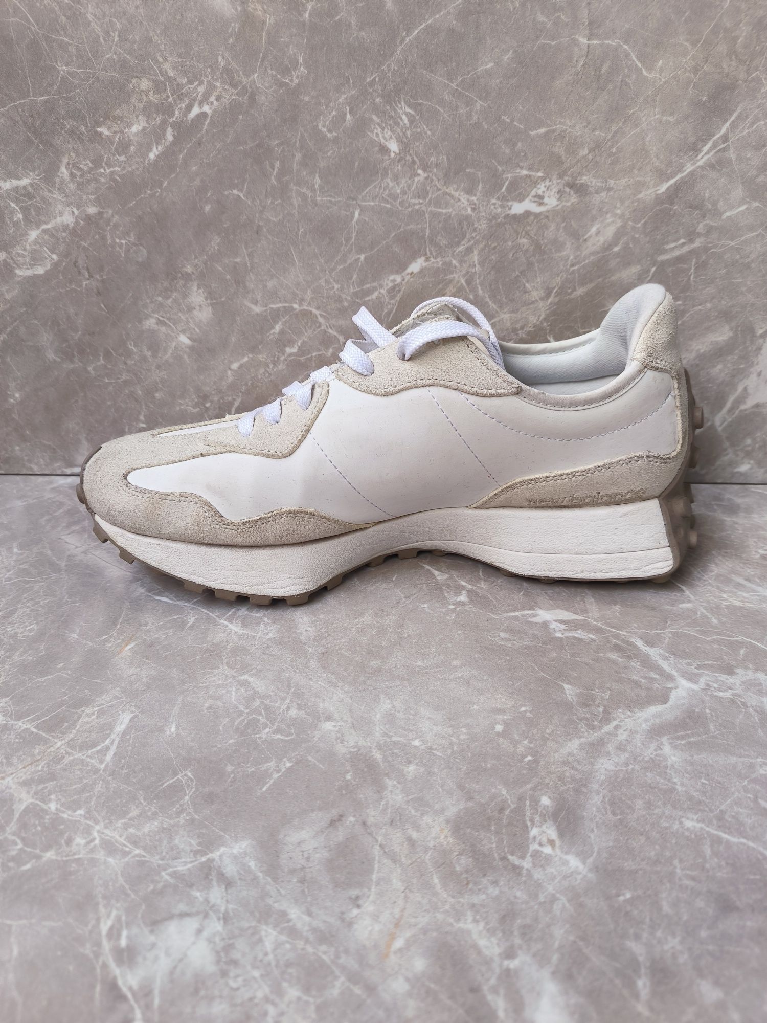 New Balance 327 номер 41,5
