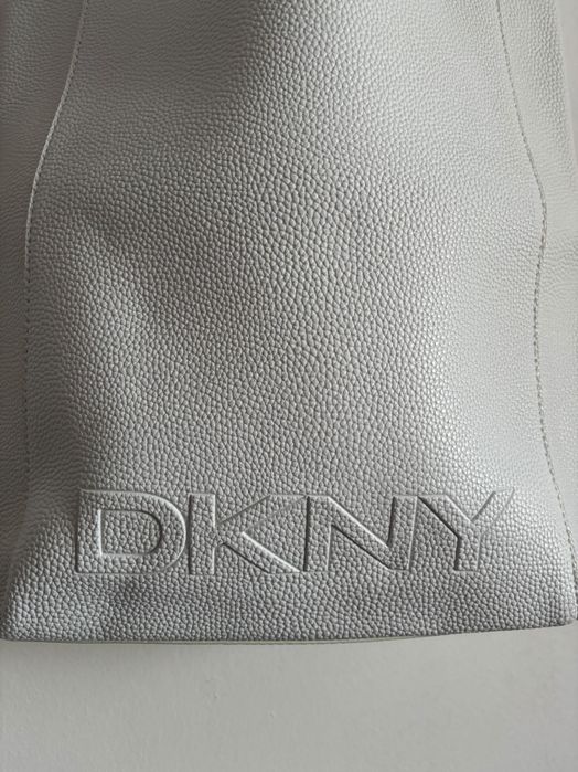 Дамска чанта Dkny